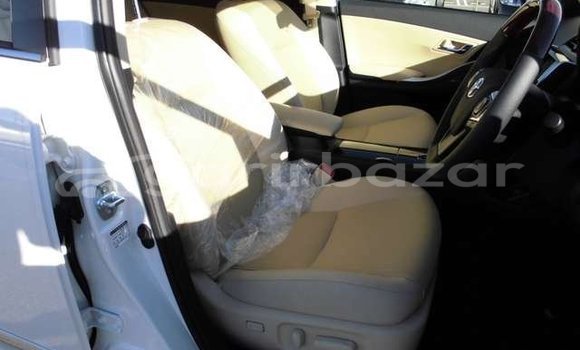 কিনুন ব্যবহৃত Toyota গাড়ী কিনুন ব্যবহৃত Toyota গাড়ী