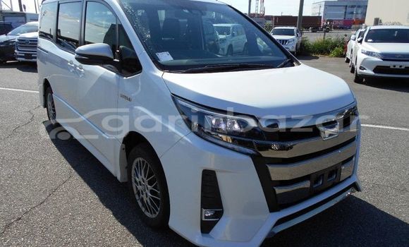 Buy Used 2020 Toyota Noah in Dhaka, Dhaka Buy Used 2020 Toyota Noah in Dhaka, Dhaka