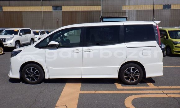 Buy Used 2020 Toyota Noah in Dhaka, Dhaka Buy Used 2020 Toyota Noah in Dhaka, Dhaka