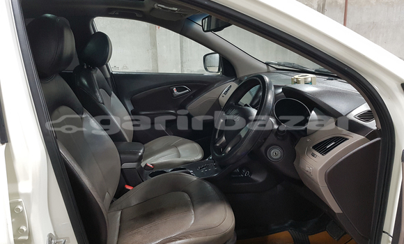 Buy Used 2012 Hyundai Tucson in Dhaka, Dhaka Buy Used 2012 Hyundai Tucson in Dhaka, Dhaka