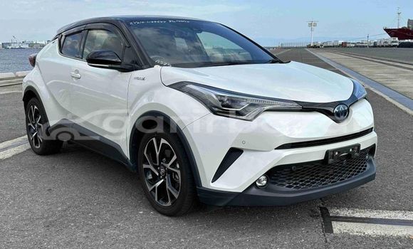 Buy Used 2019 Toyota C-HR in Dhaka, Dhaka Buy Used 2019 Toyota C-HR in Dhaka, Dhaka