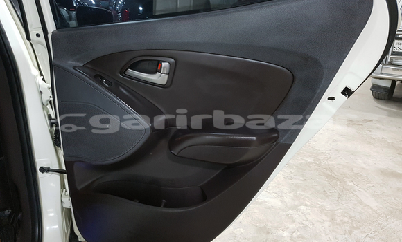 Buy Used 2012 Hyundai Tucson in Dhaka, Dhaka Buy Used 2012 Hyundai Tucson in Dhaka, Dhaka