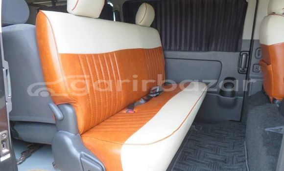 Buy Used 2021 Toyota Hiace in Dhaka, Dhaka Buy Used 2021 Toyota Hiace in Dhaka, Dhaka