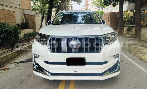 Buy Used 2013 Toyota Prado in Dhaka, Dhaka Buy Used 2013 Toyota Prado in Dhaka, Dhaka