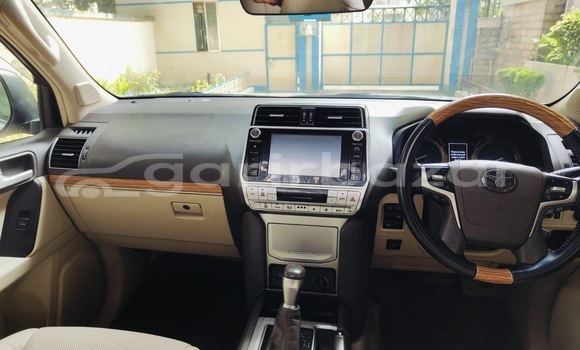 Buy Used 2018 Toyota prado land cruiser tx in Dhaka, Dhaka Buy Used 2018 Toyota prado land cruiser tx in Dhaka, Dhaka