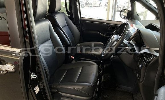 Buy Used 2019 Toyota Esquire in Dhaka, Dhaka Buy Used 2019 Toyota Esquire in Dhaka, Dhaka