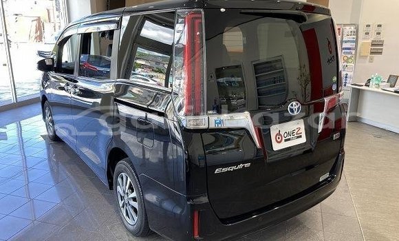 Buy Used 2019 Toyota Esquire in Dhaka, Dhaka Buy Used 2019 Toyota Esquire in Dhaka, Dhaka