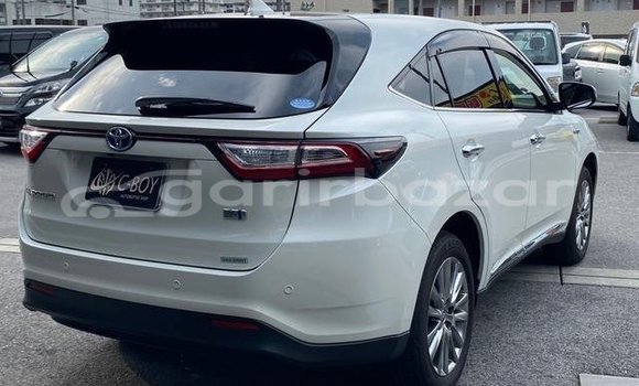 Buy Used 2020 Toyota Harrier in Dhaka, Dhaka Buy Used 2020 Toyota Harrier in Dhaka, Dhaka