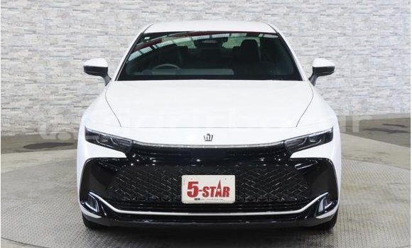 Buy Used 2022 Toyota Crown in Dhaka, Dhaka Buy Used 2022 Toyota Crown in Dhaka, Dhaka