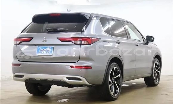 Buy Used 2022 Mitsubishi outlander in Dhaka, Dhaka Buy Used 2022 Mitsubishi outlander in Dhaka, Dhaka