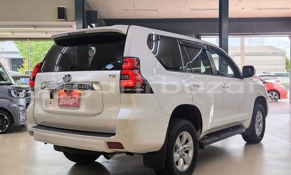 Buy Used 2019 Toyota Land Cruiser in Dhaka, Dhaka Buy Used 2019 Toyota Land Cruiser in Dhaka, Dhaka