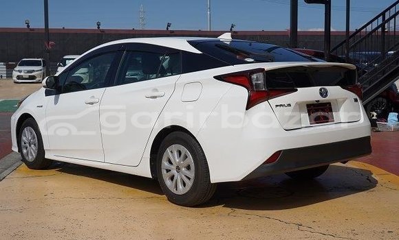 Buy Used 2019 Toyota prius in Dhaka, Dhaka Buy Used 2019 Toyota prius in Dhaka, Dhaka