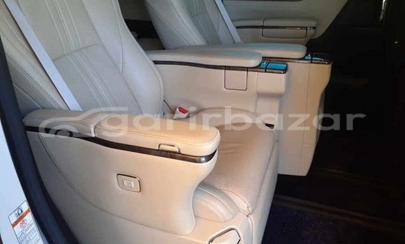 Buy Used 2019 Toyota Alphard in Dhaka, Dhaka Buy Used 2019 Toyota Alphard in Dhaka, Dhaka