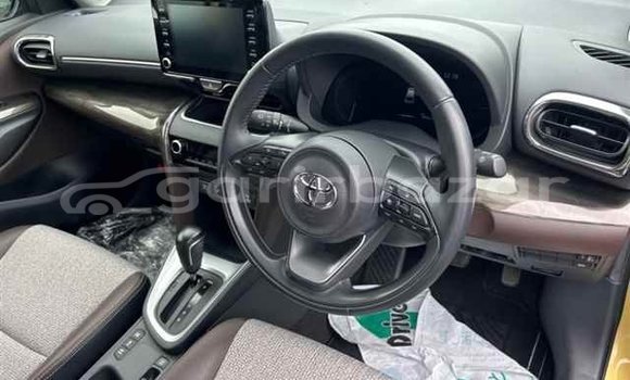 Buy Used 2020 Toyota Yaris in Dhaka, Dhaka Buy Used 2020 Toyota Yaris in Dhaka, Dhaka