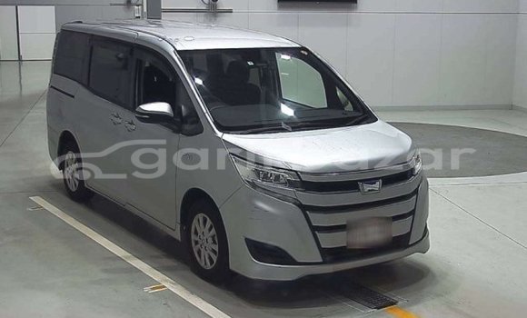 Buy Used 2019 Toyota Noah in Dhaka, Dhaka Buy Used 2019 Toyota Noah in Dhaka, Dhaka