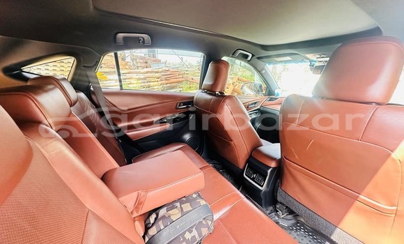Buy Used 2020 Toyota Harrier in Dhaka, Dhaka Buy Used 2020 Toyota Harrier in Dhaka, Dhaka