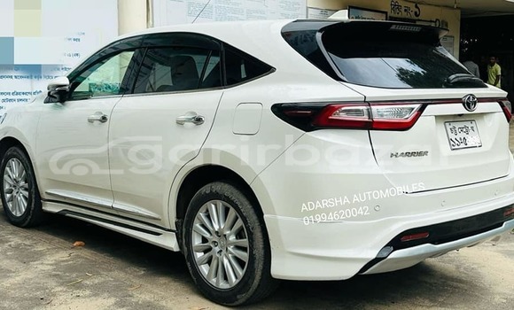 Buy Used 2020 Toyota Harrier in Dhaka, Dhaka Buy Used 2020 Toyota Harrier in Dhaka, Dhaka