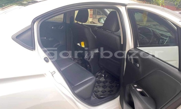 কেনা ব্যবহৃত Honda Grace Pearl গাড়ী মধ্যে ঢাকা মধ্যে Dhaka কেনা ব্যবহৃত Honda Grace Pearl গাড়ী মধ্যে ঢাকা মধ্যে Dhaka