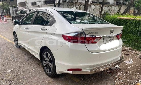 কেনা ব্যবহৃত Honda Grace Pearl গাড়ী মধ্যে ঢাকা মধ্যে Dhaka কেনা ব্যবহৃত Honda Grace Pearl গাড়ী মধ্যে ঢাকা মধ্যে Dhaka