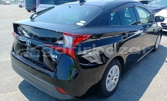 Buy Used Toyota Prius in Baniachang, Habiganj Buy Used Toyota Prius in Baniachang, Habiganj