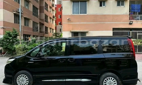 Buy Used Toyota Noah in Baniachang, Habiganj Buy Used Toyota Noah in Baniachang, Habiganj