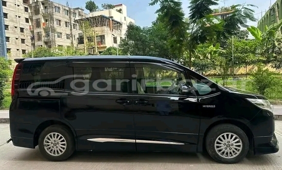 Buy Used Toyota Noah in Baniachang, Habiganj Buy Used Toyota Noah in Baniachang, Habiganj