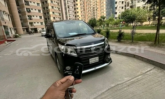 Buy Used Toyota Noah in Baniachang, Habiganj Buy Used Toyota Noah in Baniachang, Habiganj