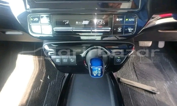 Buy Used Toyota prius in Bajitpur, Kishorganj Buy Used Toyota prius in Bajitpur, Kishorganj