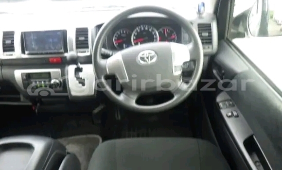 Buy Used Toyota Hiace in Bochanganj, Dinajpur Buy Used Toyota Hiace in Bochanganj, Dinajpur