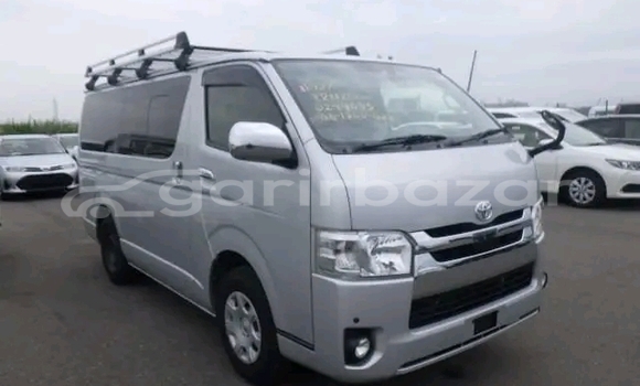 Buy Used Toyota Hiace in Bochanganj, Dinajpur Buy Used Toyota Hiace in Bochanganj, Dinajpur