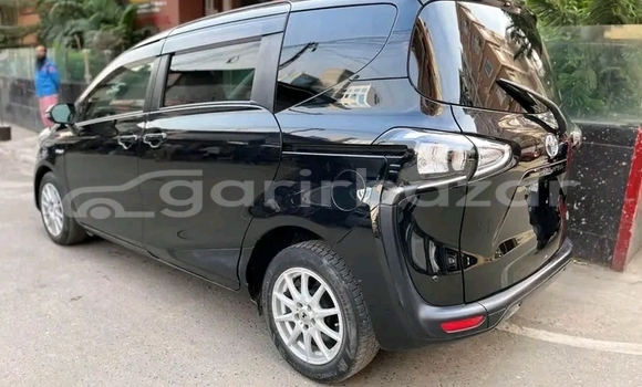 Buy Used Toyota Sienta in Bandarban, Bandarban Buy Used Toyota Sienta in Bandarban, Bandarban