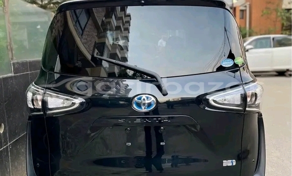 Buy Used Toyota Sienta in Bandarban, Bandarban Buy Used Toyota Sienta in Bandarban, Bandarban