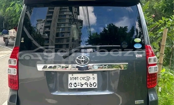 Buy Used Toyota Noah in Baniachang, Habiganj Buy Used Toyota Noah in Baniachang, Habiganj