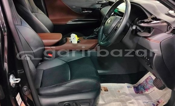 Buy Used 2020 Toyota Harrier in Bajitpur, Kishorganj Buy Used 2020 Toyota Harrier in Bajitpur, Kishorganj