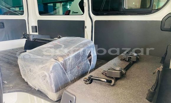 Buy Used 2019 Toyota Hiace in Dhaka, Dhaka Buy Used 2019 Toyota Hiace in Dhaka, Dhaka