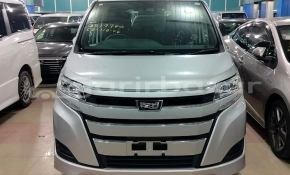 Buy Used 2019 Toyota Noah in Dhaka, Dhaka Buy Used 2019 Toyota Noah in Dhaka, Dhaka