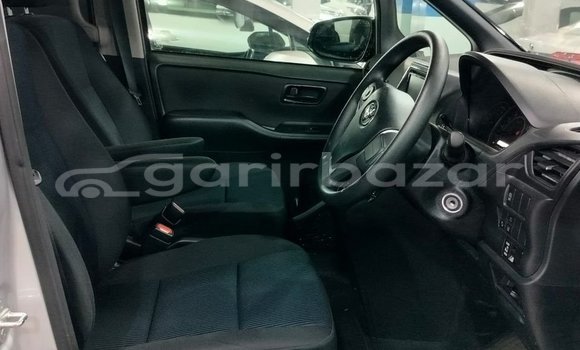 Buy Used 2019 Toyota Noah in Dhaka, Dhaka Buy Used 2019 Toyota Noah in Dhaka, Dhaka