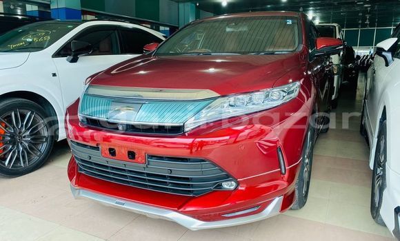Buy Used 2019 Toyota Harrier in Dhaka, Dhaka Buy Used 2019 Toyota Harrier in Dhaka, Dhaka