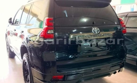 Buy Used 2018 Toyota land cruiser-prado in Dhaka, Dhaka Buy Used 2018 Toyota land cruiser-prado in Dhaka, Dhaka