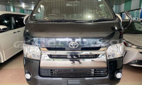 Buy Used 2019 Toyota Hiace in Dhaka, Dhaka Buy Used 2019 Toyota Hiace in Dhaka, Dhaka