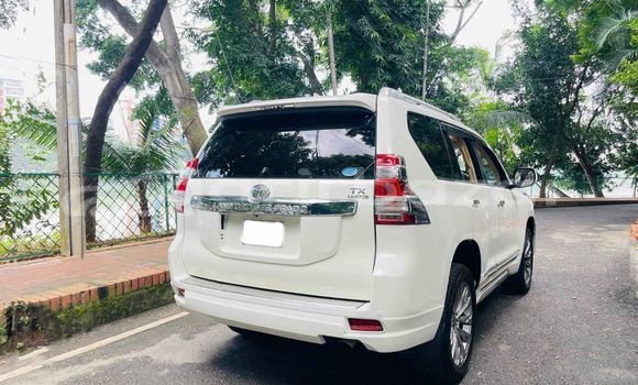 কেনা ব্যবহৃত Toyota land cruiser-prado White গাড়ী মধ্যে ঢাকা মধ্যে Dhaka কেনা ব্যবহৃত Toyota land cruiser-prado White গাড়ী মধ্যে ঢাকা মধ্যে Dhaka