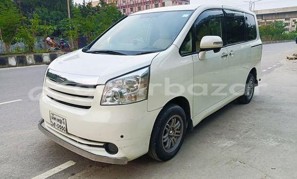 Buy Used 2009 Toyota noah x in Dhaka, Dhaka Buy Used 2009 Toyota noah x in Dhaka, Dhaka