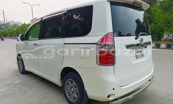 Buy Used 2009 Toyota noah x in Dhaka, Dhaka Buy Used 2009 Toyota noah x in Dhaka, Dhaka
