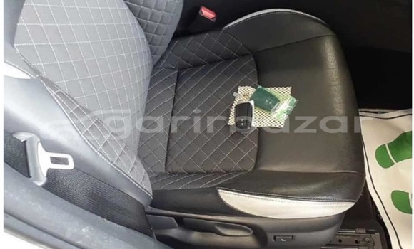 কেনা ব্যবহৃত Toyota C-HR White গাড়ী মধ্যে ঢাকা মধ্যে Dhaka কেনা ব্যবহৃত Toyota C-HR White গাড়ী মধ্যে ঢাকা মধ্যে Dhaka