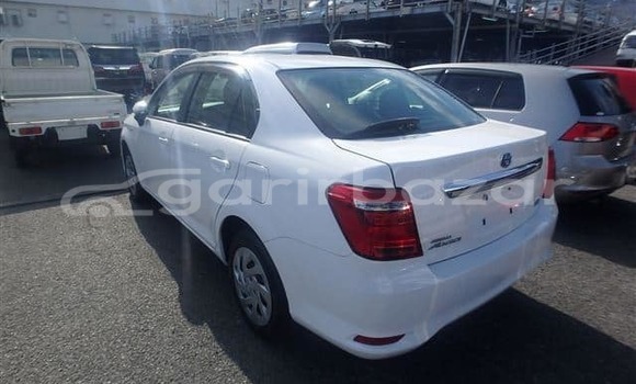 কেনা ব্যবহৃত Toyota axio White গাড়ী মধ্যে ঢাকা মধ্যে Dhaka কেনা ব্যবহৃত Toyota axio White গাড়ী মধ্যে ঢাকা মধ্যে Dhaka