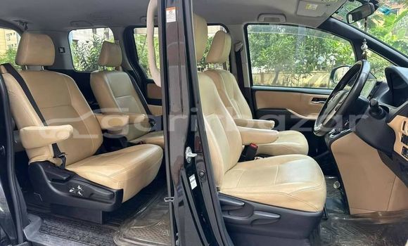 Buy Used 2014 Toyota Noah in Dhaka, Dhaka Buy Used 2014 Toyota Noah in Dhaka, Dhaka