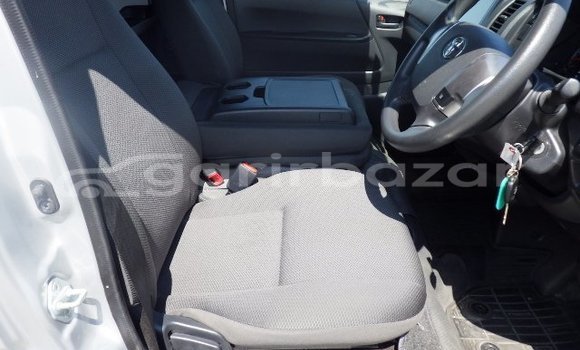 কেনা ব্যবহৃত Toyota Hiace Other গাড়ী মধ্যে ঢাকা মধ্যে Dhaka কেনা ব্যবহৃত Toyota Hiace Other গাড়ী মধ্যে ঢাকা মধ্যে Dhaka