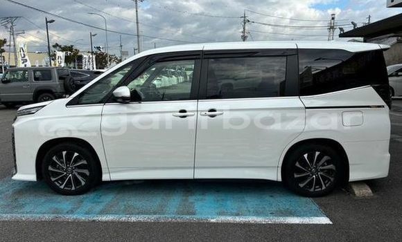 Buy Used 2022 Toyota Voxy in Dhaka, Dhaka Buy Used 2022 Toyota Voxy in Dhaka, Dhaka