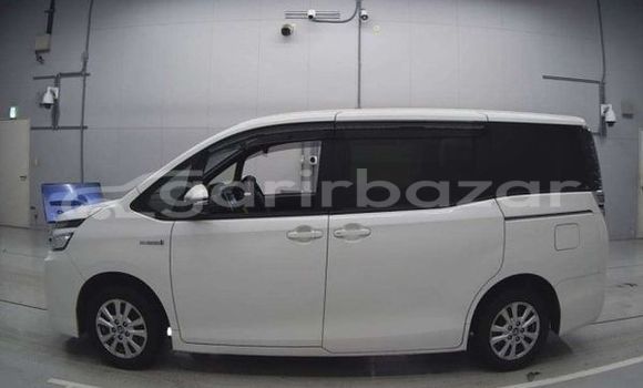 Buy Used 2020 Toyota Voxy in Dhaka, Dhaka Buy Used 2020 Toyota Voxy in Dhaka, Dhaka