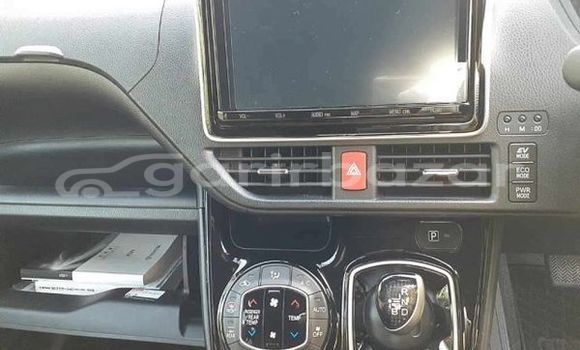 Buy Used 2020 Toyota Voxy in Dhaka, Dhaka Buy Used 2020 Toyota Voxy in Dhaka, Dhaka